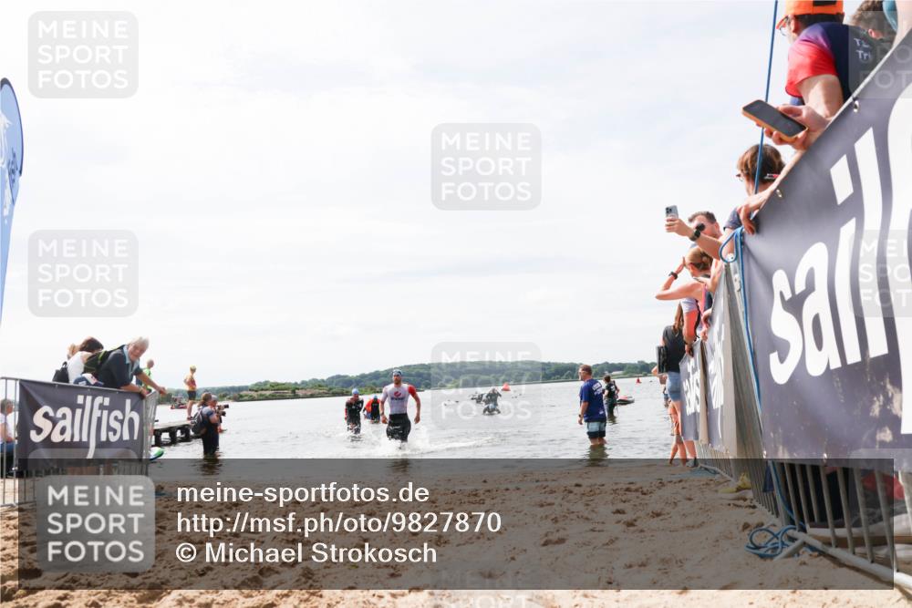 21.06.2026 - Viking Triathlon Michael Strokosch http://msf.ph/oto/9827870 21.06.2026 10:47:50 Schwimmen 56, 60, 297, 574 meine-sportfotos.de