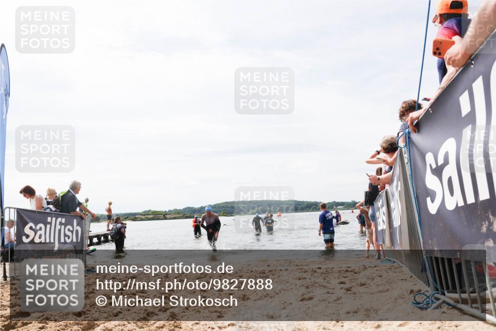 21.06.2026 - Viking Triathlon Michael Strokosch http://msf.ph/oto/9827888 21.06.2026 10:47:56 Schwimmen 60, 574 meine-sportfotos.de