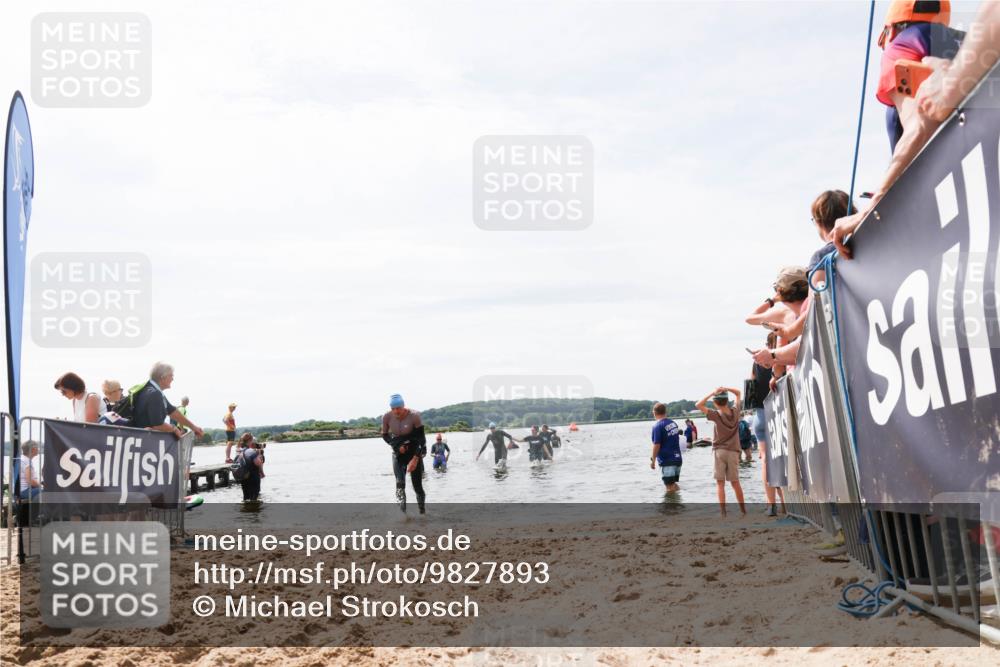 21.06.2026 - Viking Triathlon Michael Strokosch http://msf.ph/oto/9827893 21.06.2026 10:47:58 Schwimmen 60, 574 meine-sportfotos.de