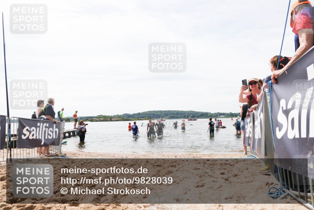 21.06.2026 - Viking Triathlon Michael Strokosch http://msf.ph/oto/9828039 21.06.2026 10:48:46 Schwimmen 181, 209, 223, 409 meine-sportfotos.de