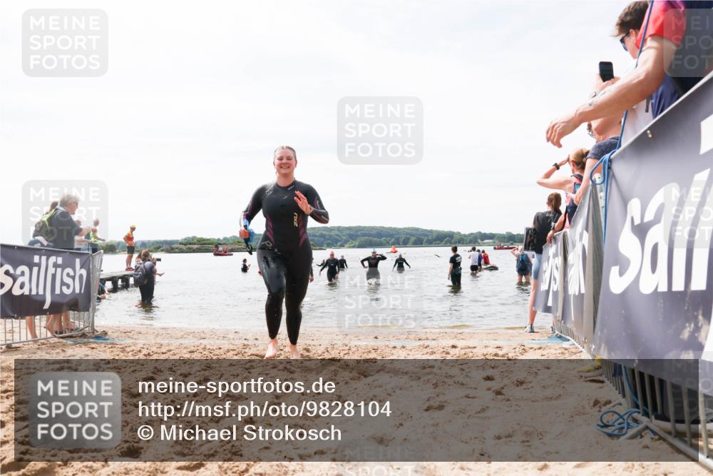 21.06.2026 - Viking Triathlon Michael Strokosch http://msf.ph/oto/9828104 21.06.2026 10:49:08 Schwimmen 291, 434, 498, 549, 615 meine-sportfotos.de