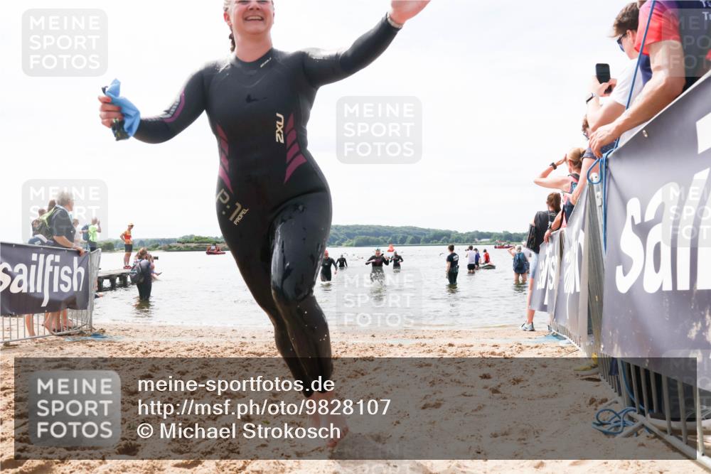 21.06.2026 - Viking Triathlon Michael Strokosch http://msf.ph/oto/9828107 21.06.2026 10:49:09 Schwimmen 291, 434, 498, 549, 615 meine-sportfotos.de