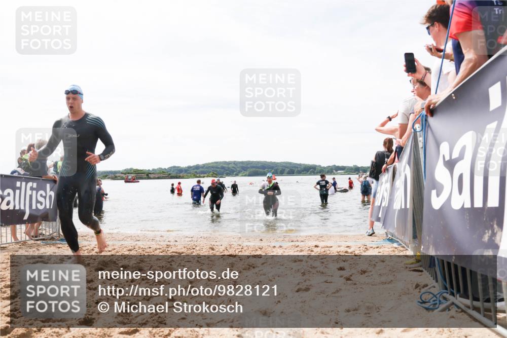 21.06.2026 - Viking Triathlon Michael Strokosch http://msf.ph/oto/9828121 21.06.2026 10:49:13 Schwimmen 291, 434, 498, 615 meine-sportfotos.de