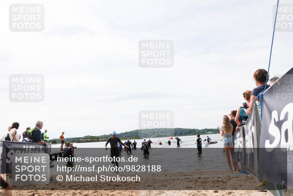 21.06.2026 - Viking Triathlon Michael Strokosch http://msf.ph/oto/9828188 21.06.2026 10:49:36 Schwimmen 206, 463, 483, 541 meine-sportfotos.de