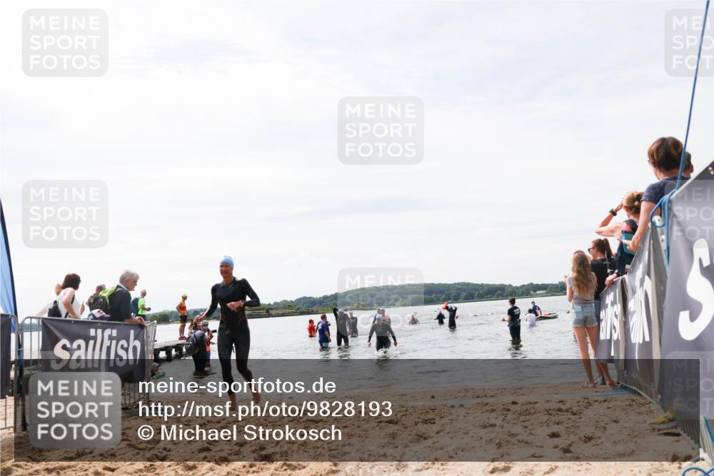 21.06.2026 - Viking Triathlon Michael Strokosch http://msf.ph/oto/9828193 21.06.2026 10:49:37 Schwimmen 206, 463, 483, 541 meine-sportfotos.de