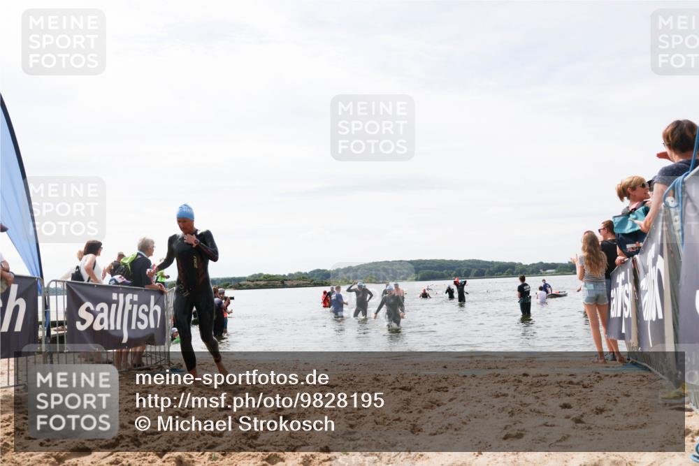 21.06.2026 - Viking Triathlon Michael Strokosch http://msf.ph/oto/9828195 21.06.2026 10:49:38 Schwimmen 206, 463, 483 meine-sportfotos.de