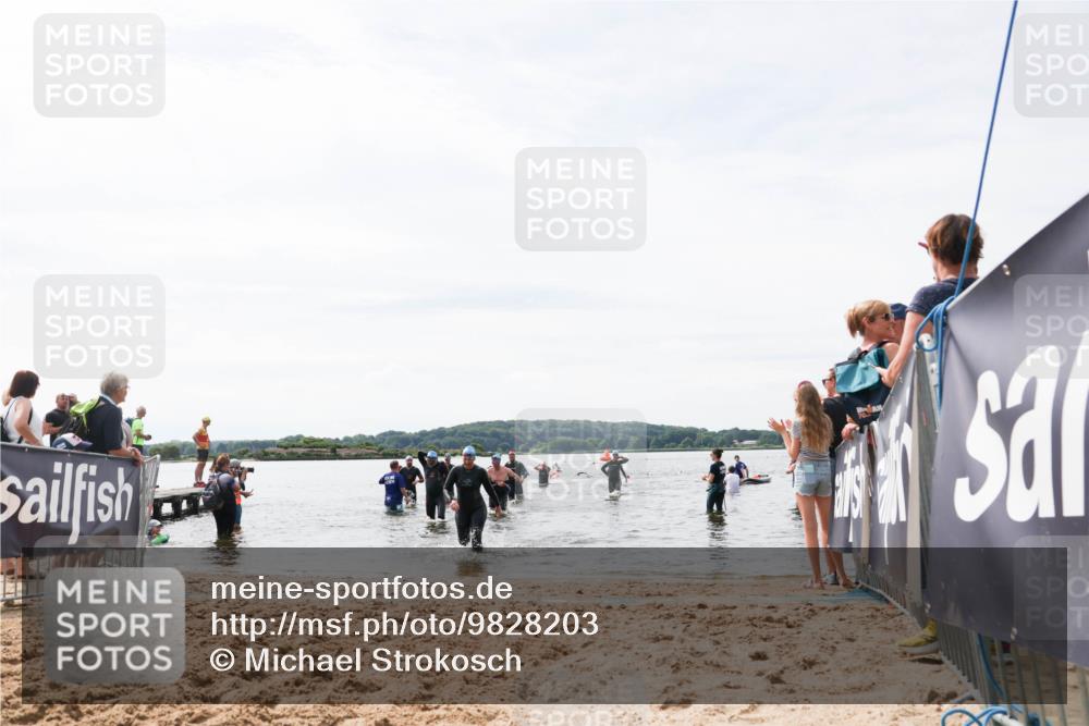 21.06.2026 - Viking Triathlon Michael Strokosch http://msf.ph/oto/9828203 21.06.2026 10:49:42 Schwimmen 206, 298, 483 meine-sportfotos.de