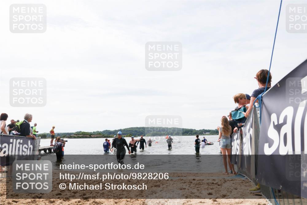 21.06.2026 - Viking Triathlon Michael Strokosch http://msf.ph/oto/9828206 21.06.2026 10:49:43 Schwimmen 75, 206, 298, 483 meine-sportfotos.de