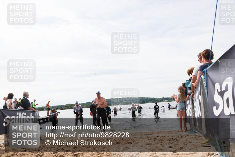 21.06.2026 - Viking Triathlon Michael Strokosch http://msf.ph/oto/9828228 21.06.2026 10:49:50 Schwimmen 75, 124, 178, 206, 298, 523, 629 meine-sportfotos.de