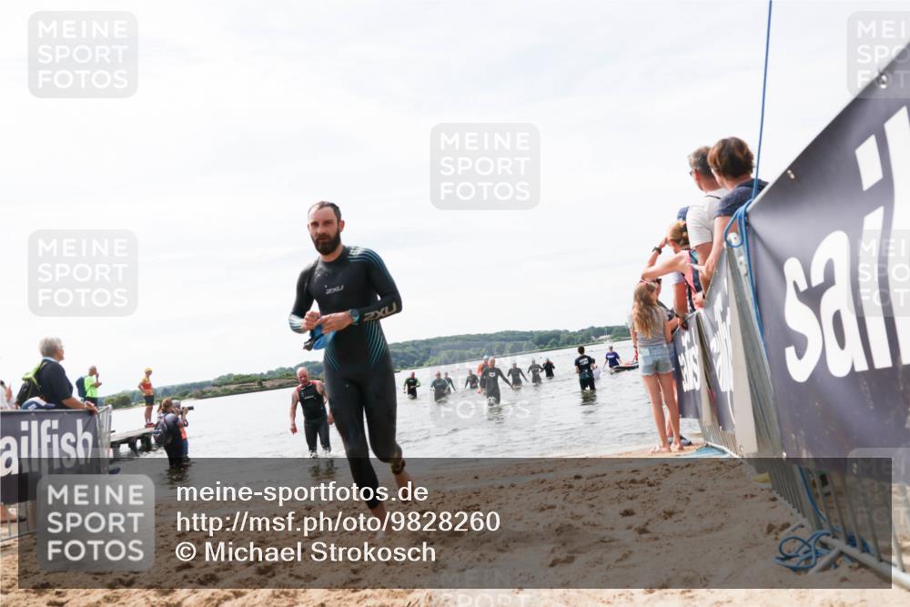 21.06.2026 - Viking Triathlon Michael Strokosch http://msf.ph/oto/9828260 21.06.2026 10:50:03 Schwimmen 124, 192, 523, 639, 659 meine-sportfotos.de