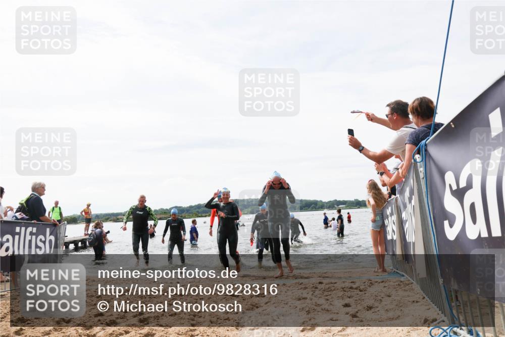 21.06.2026 - Viking Triathlon Michael Strokosch http://msf.ph/oto/9828316 21.06.2026 10:50:21 Schwimmen 78, 115, 135, 250, 254, 382, 603, 605, 630 meine-sportfotos.de