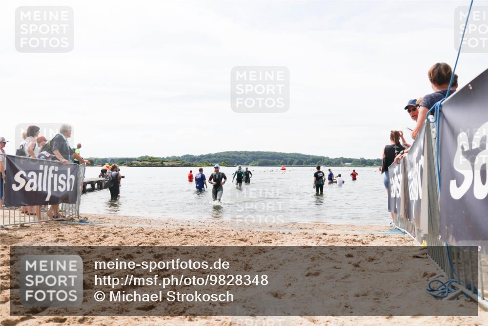 21.06.2026 - Viking Triathlon Michael Strokosch http://msf.ph/oto/9828348 21.06.2026 10:50:32 Schwimmen 261, 382, 603 meine-sportfotos.de