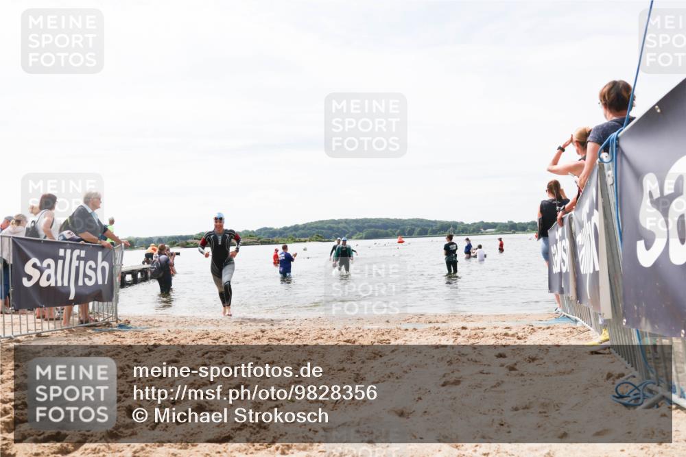 21.06.2026 - Viking Triathlon Michael Strokosch http://msf.ph/oto/9828356 21.06.2026 10:50:35 Schwimmen 261 meine-sportfotos.de