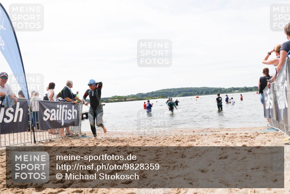 21.06.2026 - Viking Triathlon Michael Strokosch http://msf.ph/oto/9828359 21.06.2026 10:50:36 Schwimmen 261 meine-sportfotos.de