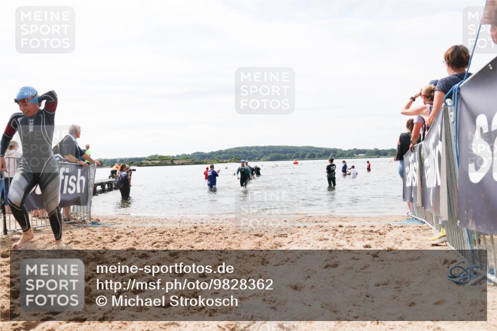 21.06.2026 - Viking Triathlon Michael Strokosch http://msf.ph/oto/9828362 21.06.2026 10:50:37 Schwimmen 261 meine-sportfotos.de