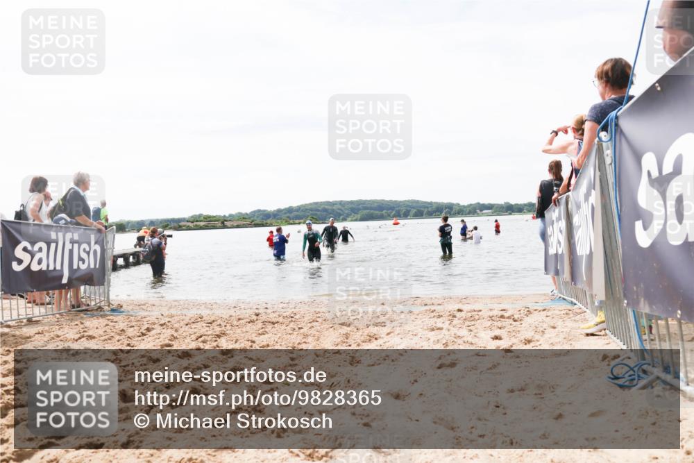 21.06.2026 - Viking Triathlon Michael Strokosch http://msf.ph/oto/9828365 21.06.2026 10:50:38 Schwimmen 261 meine-sportfotos.de