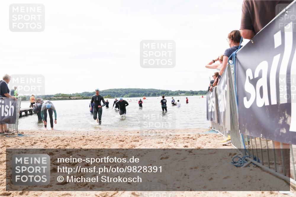 21.06.2026 - Viking Triathlon Michael Strokosch http://msf.ph/oto/9828391 21.06.2026 10:50:47 Schwimmen 57, 295, 416 meine-sportfotos.de