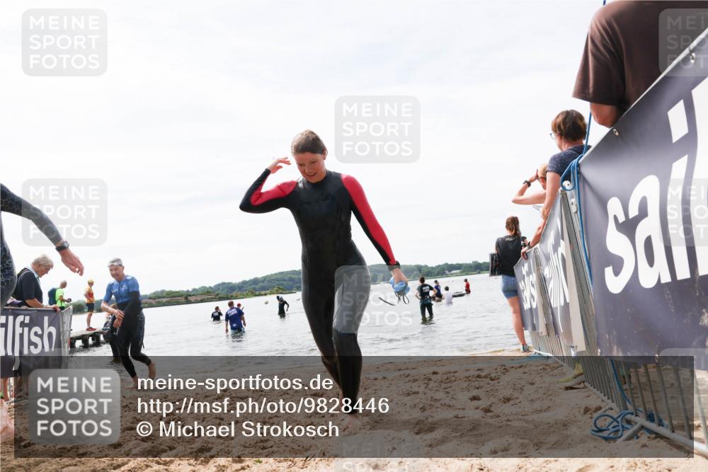 21.06.2026 - Viking Triathlon Michael Strokosch http://msf.ph/oto/9828446 21.06.2026 10:51:05 Schwimmen 66, 76, 184 meine-sportfotos.de