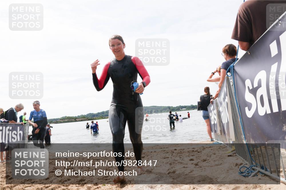 21.06.2026 - Viking Triathlon Michael Strokosch http://msf.ph/oto/9828447 21.06.2026 10:51:06 Schwimmen 66, 76, 184 meine-sportfotos.de