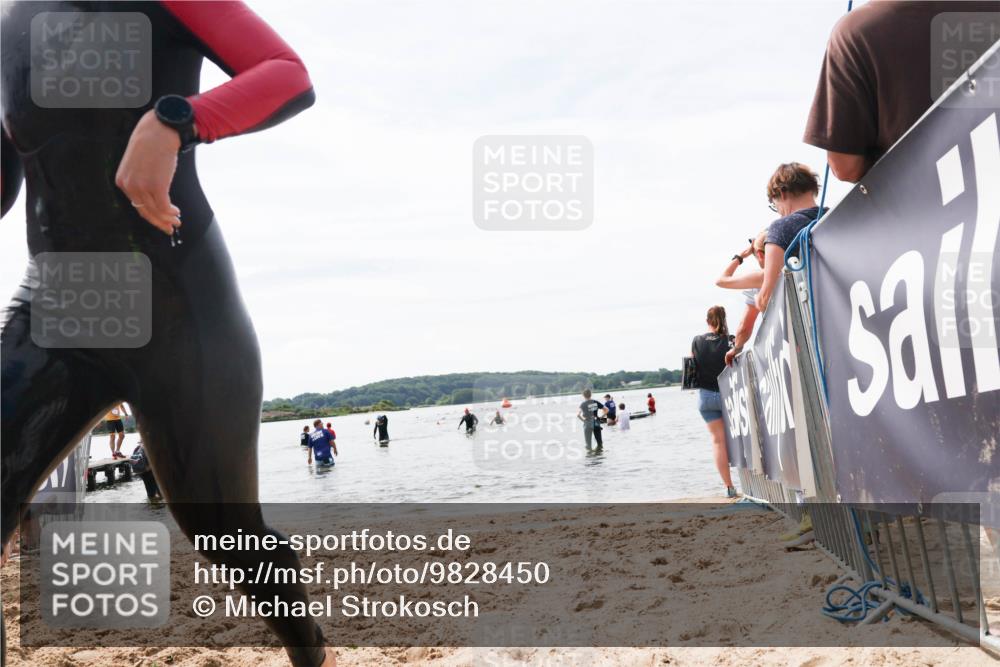 21.06.2026 - Viking Triathlon Michael Strokosch http://msf.ph/oto/9828450 21.06.2026 10:51:07 Schwimmen 66, 76, 184 meine-sportfotos.de