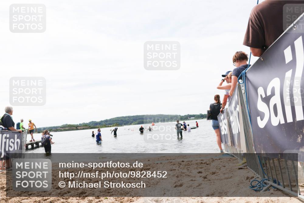 21.06.2026 - Viking Triathlon Michael Strokosch http://msf.ph/oto/9828452 21.06.2026 10:51:07 Schwimmen 66, 76, 184 meine-sportfotos.de