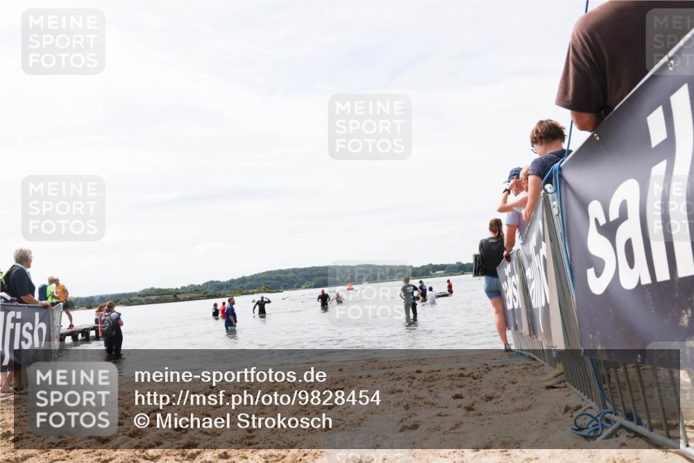 21.06.2026 - Viking Triathlon Michael Strokosch http://msf.ph/oto/9828454 21.06.2026 10:51:08 Schwimmen 66, 76, 184 meine-sportfotos.de