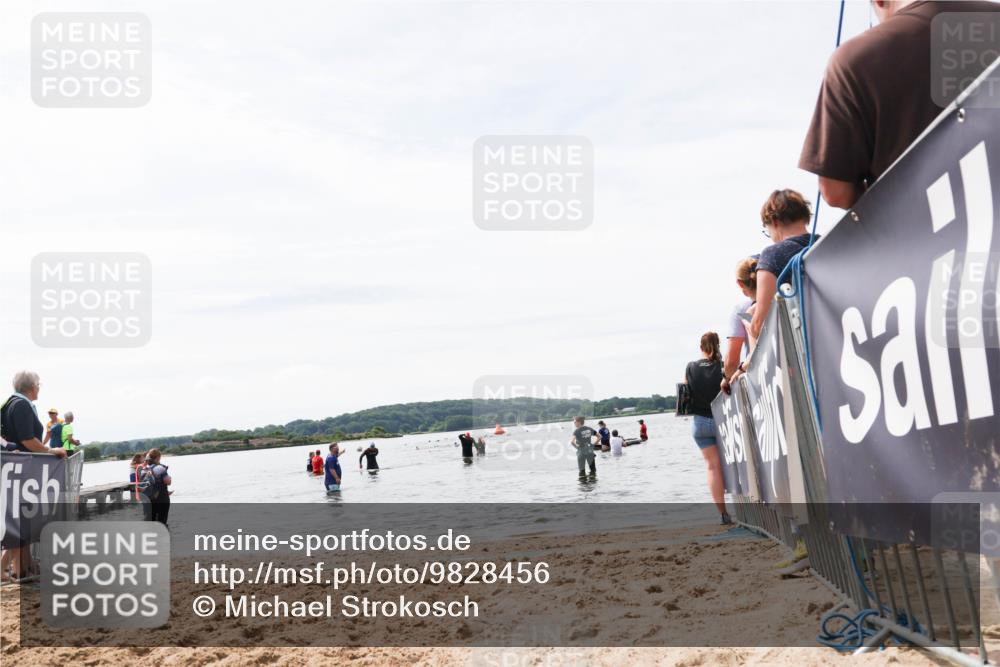 21.06.2026 - Viking Triathlon Michael Strokosch http://msf.ph/oto/9828456 21.06.2026 10:51:09 Schwimmen 66, 76, 184 meine-sportfotos.de