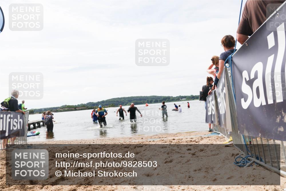 21.06.2026 - Viking Triathlon Michael Strokosch http://msf.ph/oto/9828503 21.06.2026 10:51:25 Schwimmen 335, 628 meine-sportfotos.de
