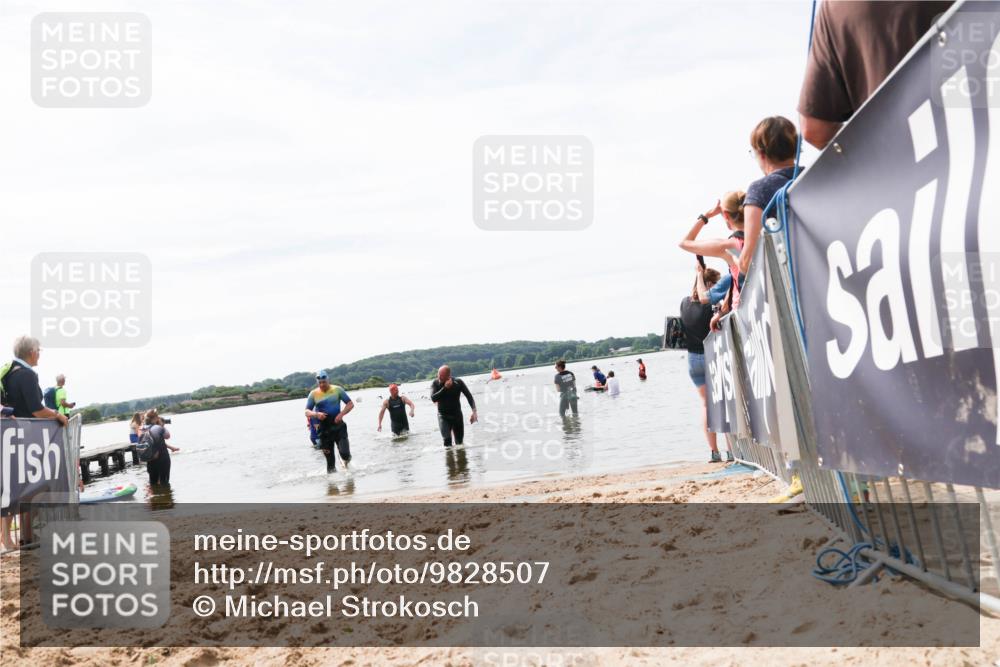 21.06.2026 - Viking Triathlon Michael Strokosch http://msf.ph/oto/9828507 21.06.2026 10:51:26 Schwimmen 335, 609, 628 meine-sportfotos.de