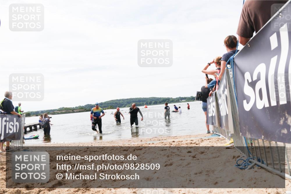 21.06.2026 - Viking Triathlon Michael Strokosch http://msf.ph/oto/9828509 21.06.2026 10:51:27 Schwimmen 335, 609, 628 meine-sportfotos.de