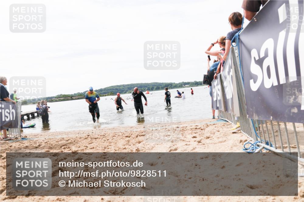 21.06.2026 - Viking Triathlon Michael Strokosch http://msf.ph/oto/9828511 21.06.2026 10:51:27 Schwimmen 335, 609, 628 meine-sportfotos.de