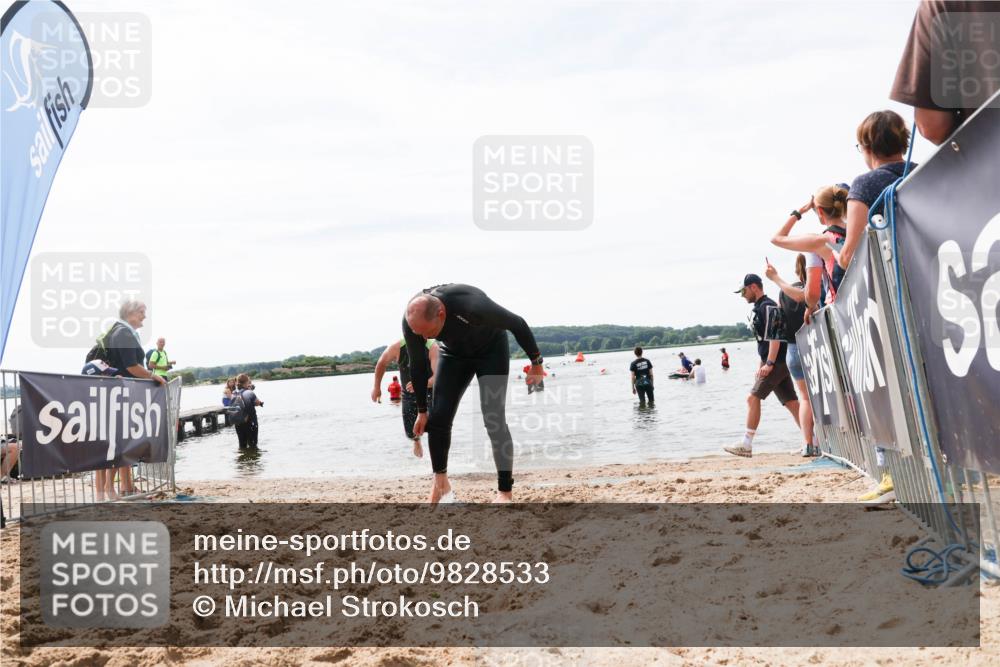 21.06.2026 - Viking Triathlon Michael Strokosch http://msf.ph/oto/9828533 21.06.2026 10:51:35 Schwimmen 335, 609, 628 meine-sportfotos.de