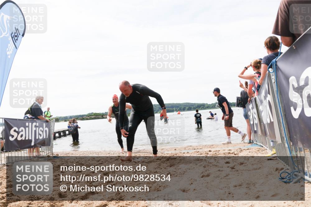 21.06.2026 - Viking Triathlon Michael Strokosch http://msf.ph/oto/9828534 21.06.2026 10:51:35 Schwimmen 335, 609, 628 meine-sportfotos.de