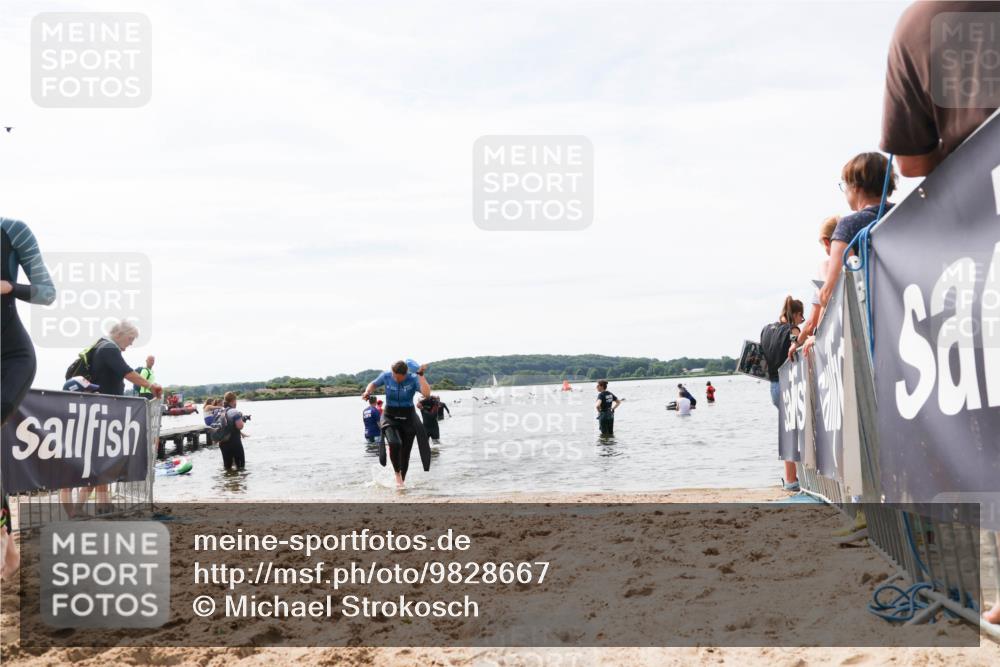 21.06.2026 - Viking Triathlon Michael Strokosch http://msf.ph/oto/9828667 21.06.2026 10:52:19 Schwimmen 40, 222, 272, 491 meine-sportfotos.de