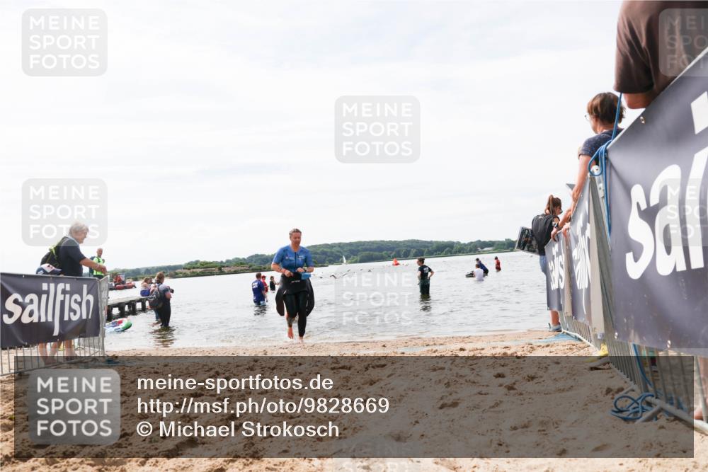 21.06.2026 - Viking Triathlon Michael Strokosch http://msf.ph/oto/9828669 21.06.2026 10:52:20 Schwimmen 40, 222, 272 meine-sportfotos.de