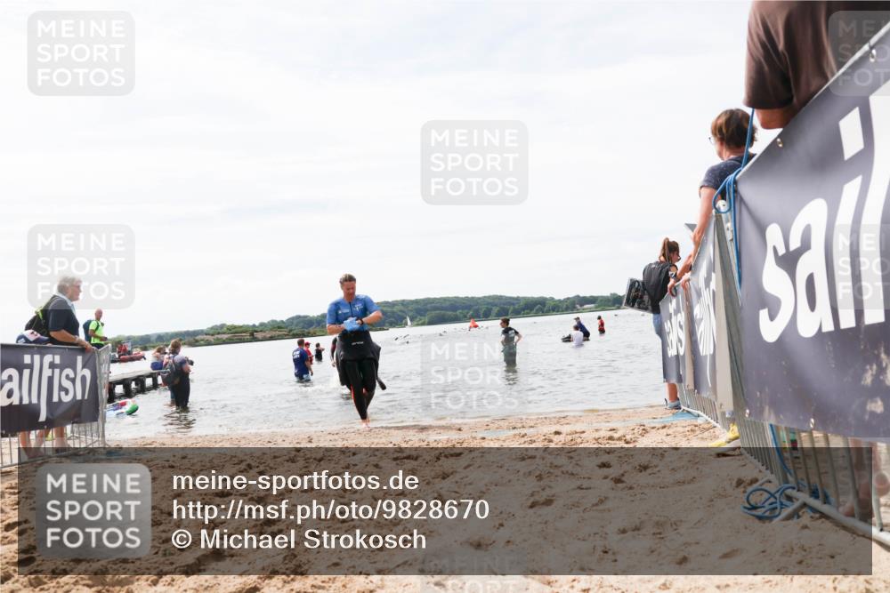 21.06.2026 - Viking Triathlon Michael Strokosch http://msf.ph/oto/9828670 21.06.2026 10:52:20 Schwimmen 40, 222, 272 meine-sportfotos.de