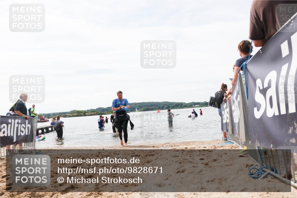 21.06.2026 - Viking Triathlon Michael Strokosch http://msf.ph/oto/9828671 21.06.2026 10:52:21 Schwimmen 40, 222, 272 meine-sportfotos.de