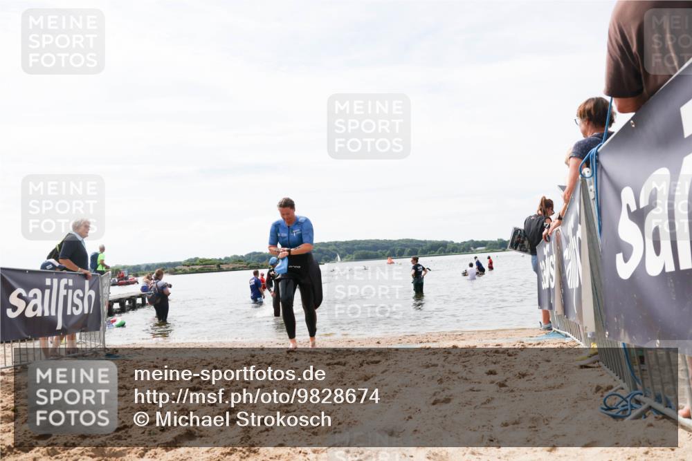 21.06.2026 - Viking Triathlon Michael Strokosch http://msf.ph/oto/9828674 21.06.2026 10:52:22 Schwimmen 40, 222, 272 meine-sportfotos.de