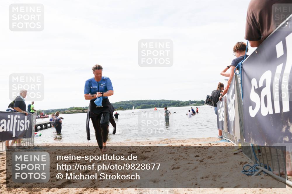 21.06.2026 - Viking Triathlon Michael Strokosch http://msf.ph/oto/9828677 21.06.2026 10:52:23 Schwimmen 40, 222, 272 meine-sportfotos.de