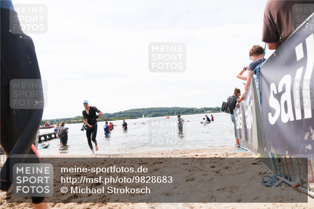 21.06.2026 - Viking Triathlon Michael Strokosch http://msf.ph/oto/9828683 21.06.2026 10:52:25 Schwimmen 40, 222 meine-sportfotos.de