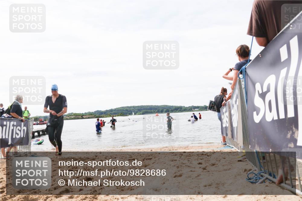 21.06.2026 - Viking Triathlon Michael Strokosch http://msf.ph/oto/9828686 21.06.2026 10:52:26 Schwimmen 40, 222 meine-sportfotos.de