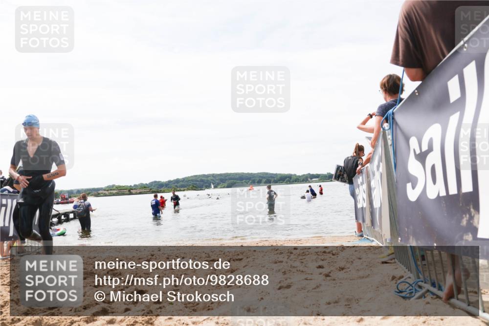 21.06.2026 - Viking Triathlon Michael Strokosch http://msf.ph/oto/9828688 21.06.2026 10:52:26 Schwimmen 40, 222 meine-sportfotos.de