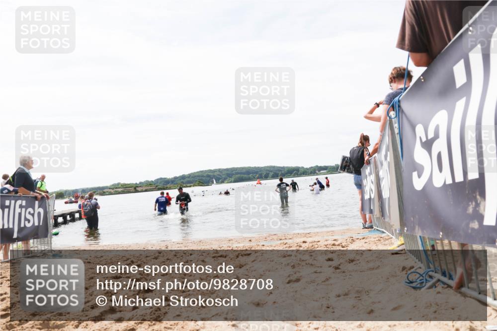 21.06.2026 - Viking Triathlon Michael Strokosch http://msf.ph/oto/9828708 21.06.2026 10:52:33 Schwimmen 624 meine-sportfotos.de