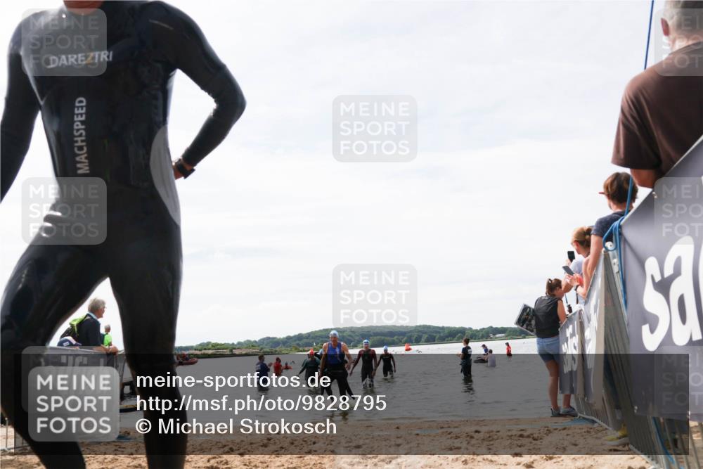 21.06.2026 - Viking Triathlon Michael Strokosch http://msf.ph/oto/9828795 21.06.2026 10:53:03 Schwimmen 133, 385, 532, 661 meine-sportfotos.de