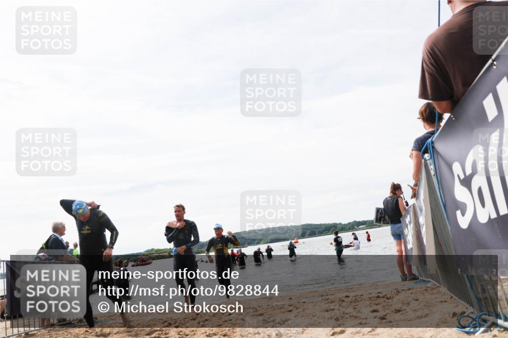 21.06.2026 - Viking Triathlon Michael Strokosch http://msf.ph/oto/9828844 21.06.2026 10:53:20 Schwimmen 307, 433, 471, 564, 622 meine-sportfotos.de