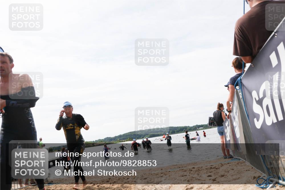 21.06.2026 - Viking Triathlon Michael Strokosch http://msf.ph/oto/9828853 21.06.2026 10:53:23 Schwimmen 92, 283, 471, 564, 622 meine-sportfotos.de