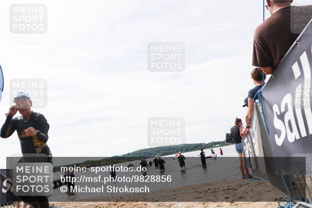21.06.2026 - Viking Triathlon Michael Strokosch http://msf.ph/oto/9828856 21.06.2026 10:53:24 Schwimmen 92, 283, 564, 622 meine-sportfotos.de