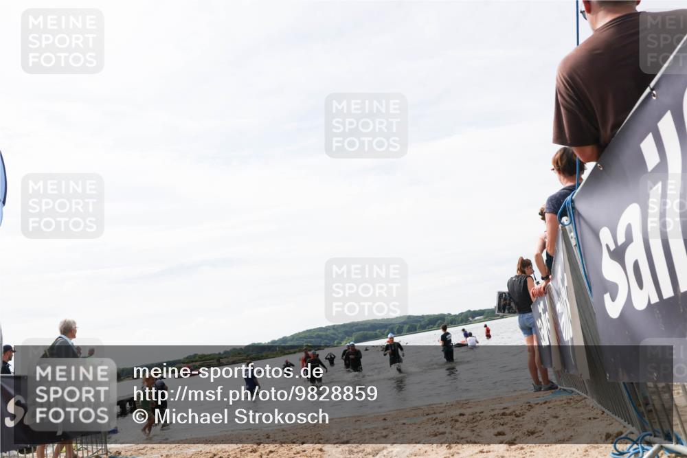 21.06.2026 - Viking Triathlon Michael Strokosch http://msf.ph/oto/9828859 21.06.2026 10:53:25 Schwimmen 92, 283, 564, 622 meine-sportfotos.de