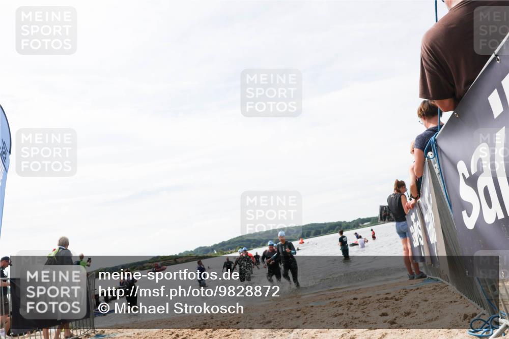 21.06.2026 - Viking Triathlon Michael Strokosch http://msf.ph/oto/9828872 21.06.2026 10:53:29 Schwimmen 59, 92, 283 meine-sportfotos.de