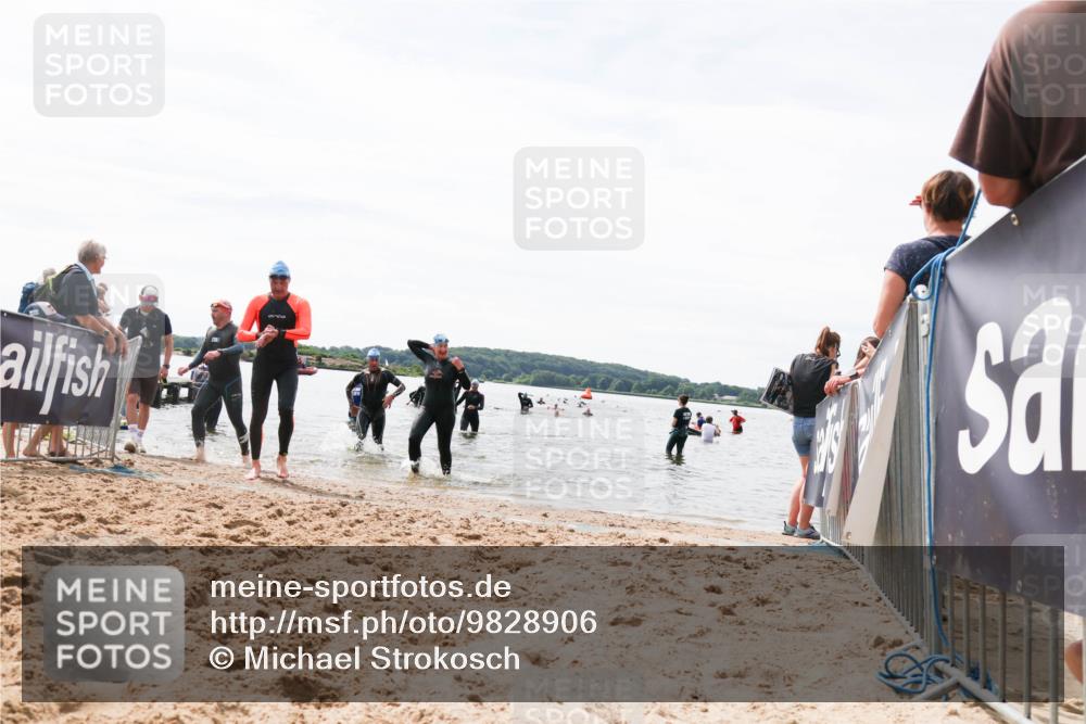 21.06.2026 - Viking Triathlon Michael Strokosch http://msf.ph/oto/9828906 21.06.2026 10:53:40 Schwimmen 59, 182, 365, 375, 607 meine-sportfotos.de